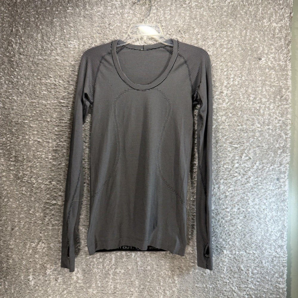 Lululemon Swiftly Tech Long Sleeve Black White Women's 6 Top Thumholes Running